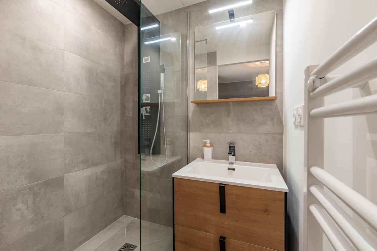 Amja Saint-Roch: Spacious Family Apartment with Parking Montpellier Exterior photo